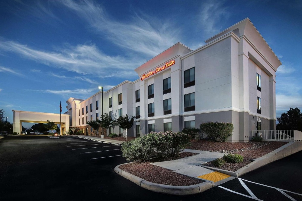 Hampton Inn By Hilton & Suites Tucson East Main image